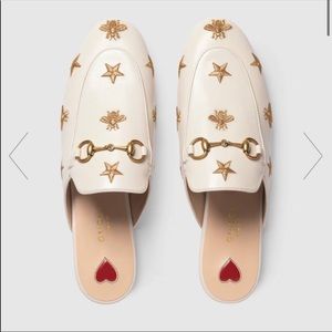 GUCCI Princetown leather Gold bee star loafers/mules